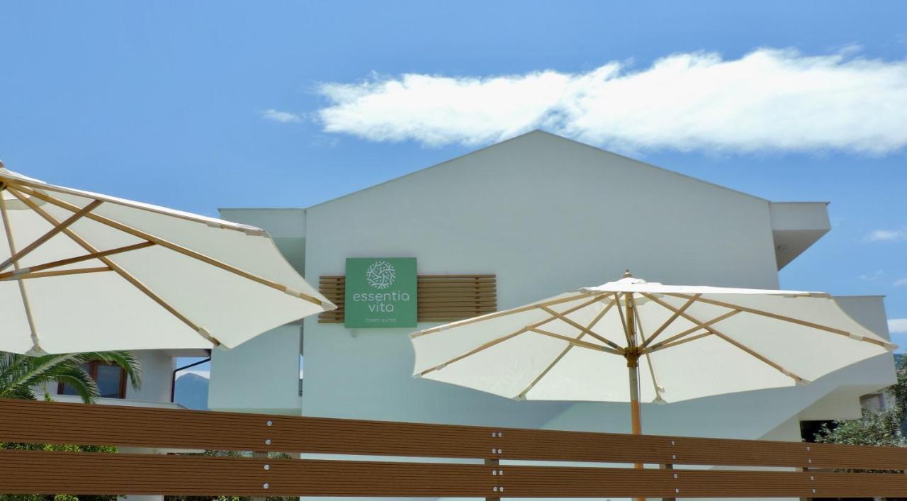 Essentia Vita Comfy Suites ลีเมนาส ภายนอก รูปภาพ