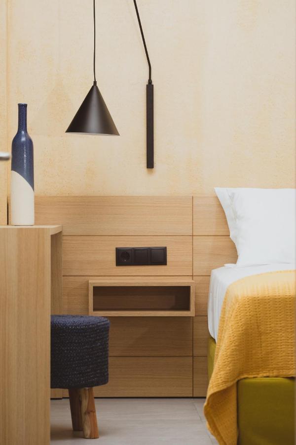 Essentia Vita Comfy Suites ลีเมนาส ภายนอก รูปภาพ