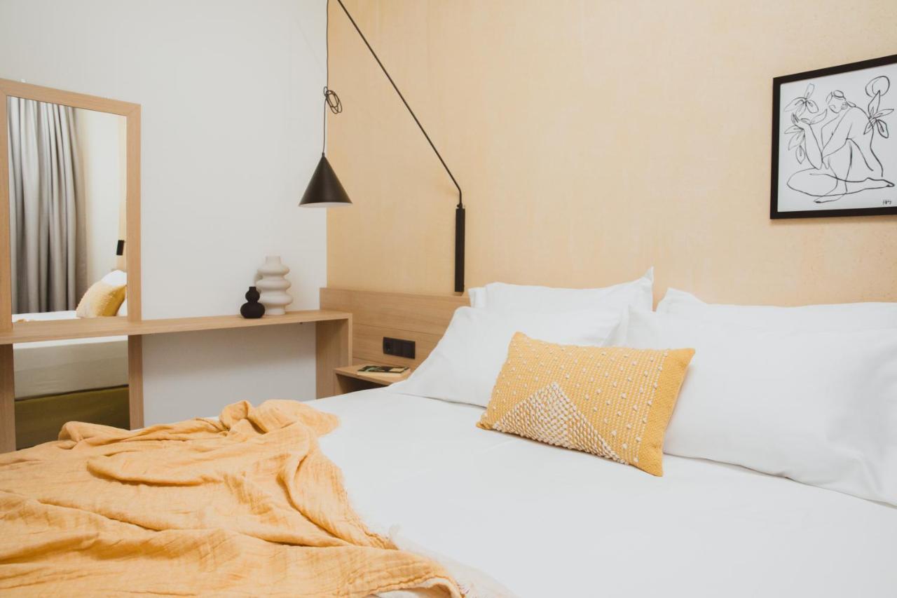 Essentia Vita Comfy Suites ลีเมนาส ภายนอก รูปภาพ