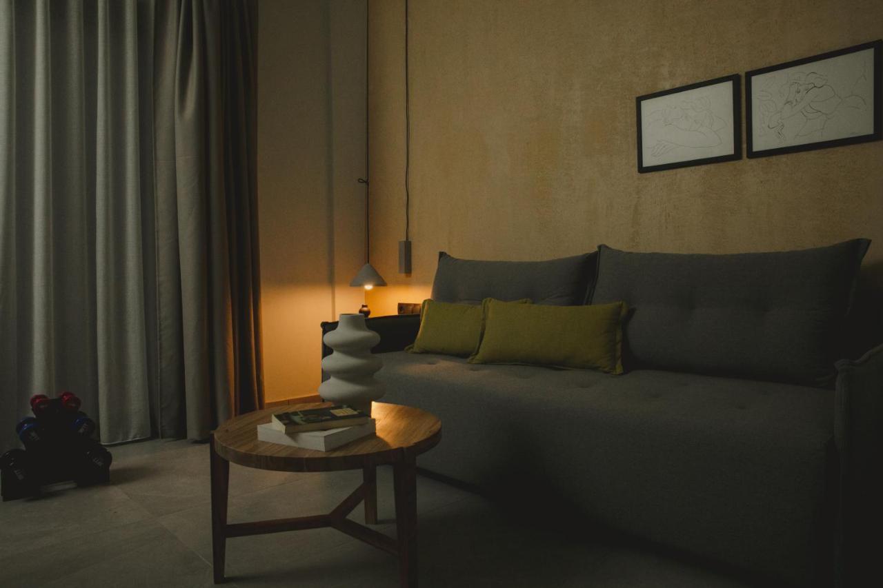 Essentia Vita Comfy Suites ลีเมนาส ภายนอก รูปภาพ